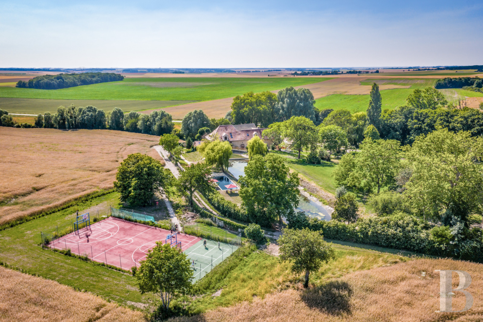 Dans les Yvelines, au nord de Houdan,  un ensemble de maisons autour d’un ancien moulin du 17e siècle - photo  n°5